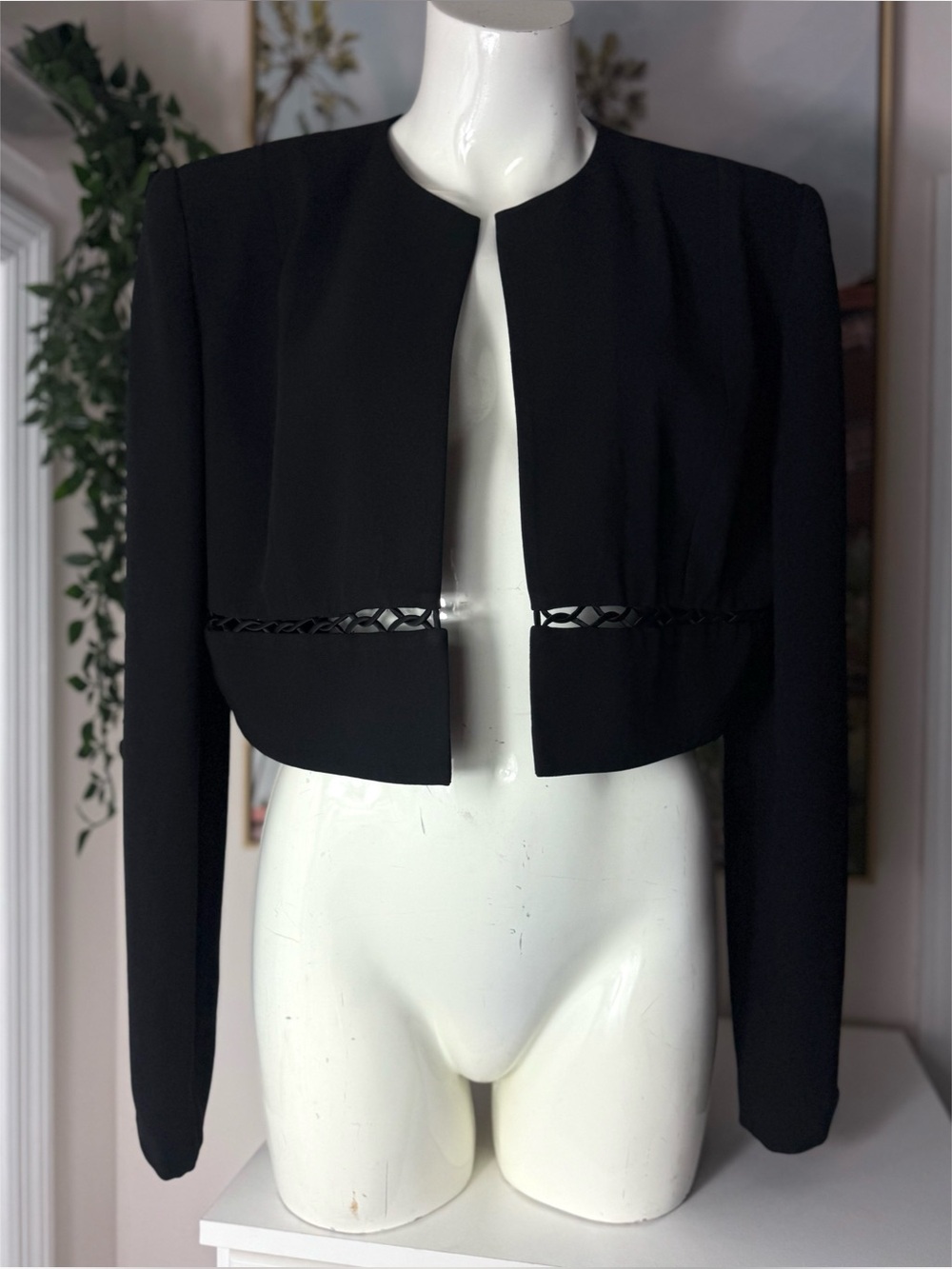 Jones New York Black Cropped Bolero Blazer Jacket Cutout Trim Size 14 Large
